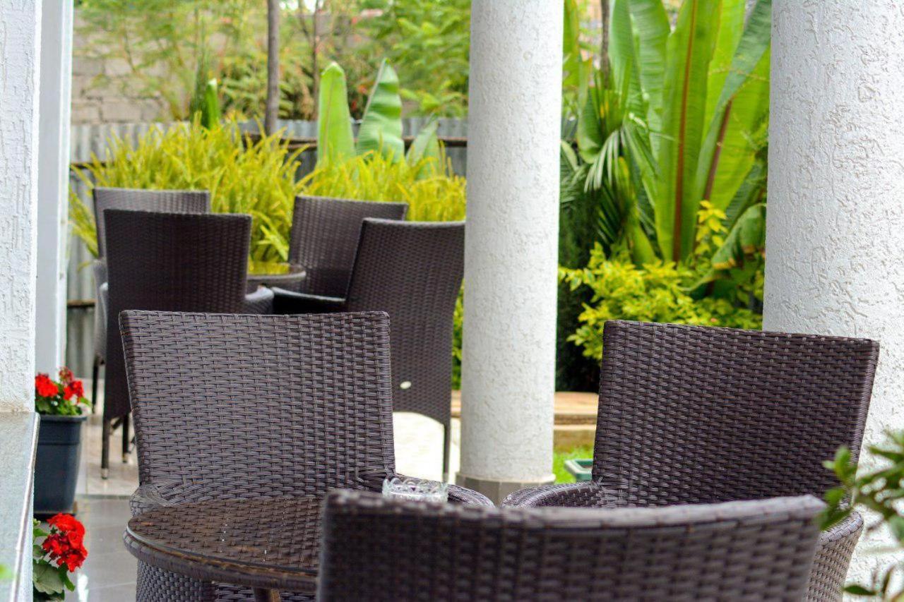 Melodie Hotel Addis Ababa Exteriör bild