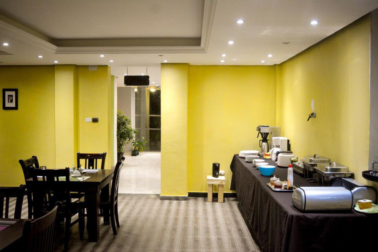 Melodie Hotel Addis Ababa Exteriör bild