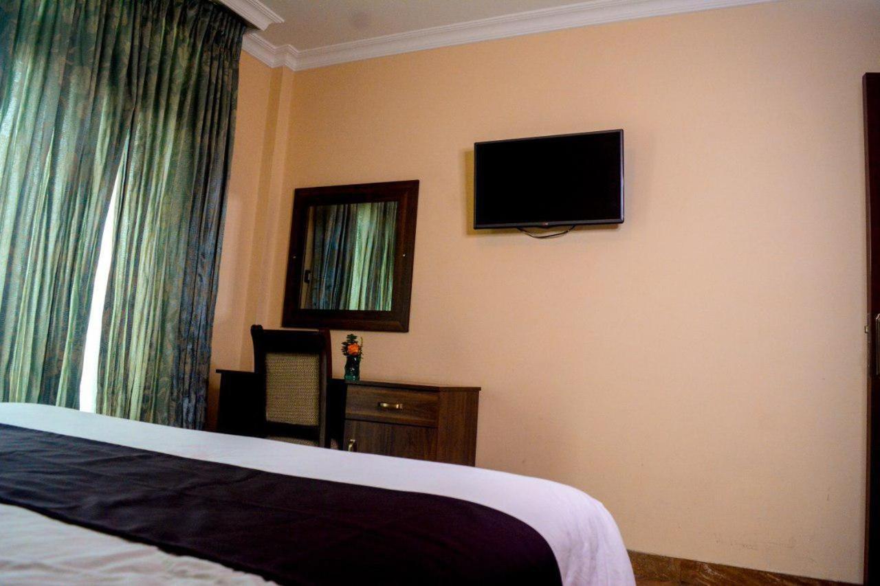 Melodie Hotel Addis Ababa Exteriör bild